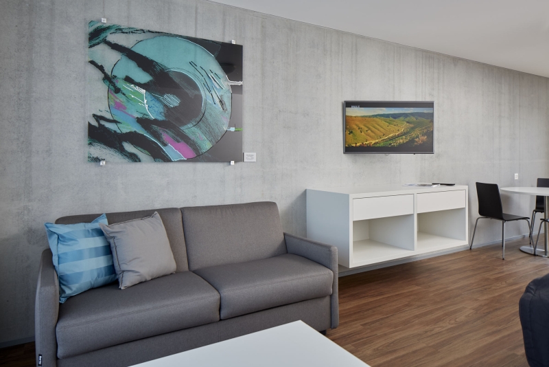 Top-floor sofa bed